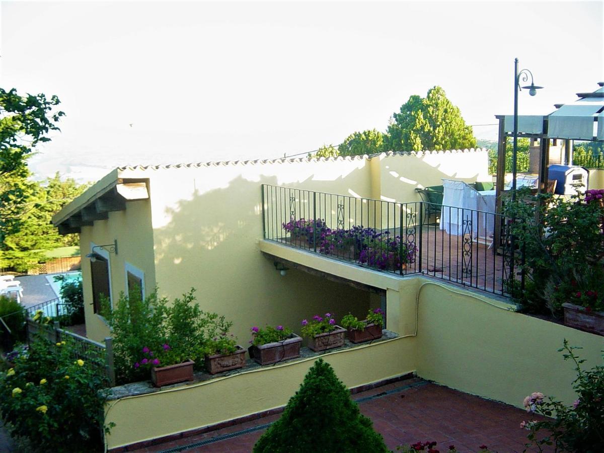 Country House Trevi Umbria Borghetto Vetuliae Santa Maria in Valle Bagian luar foto