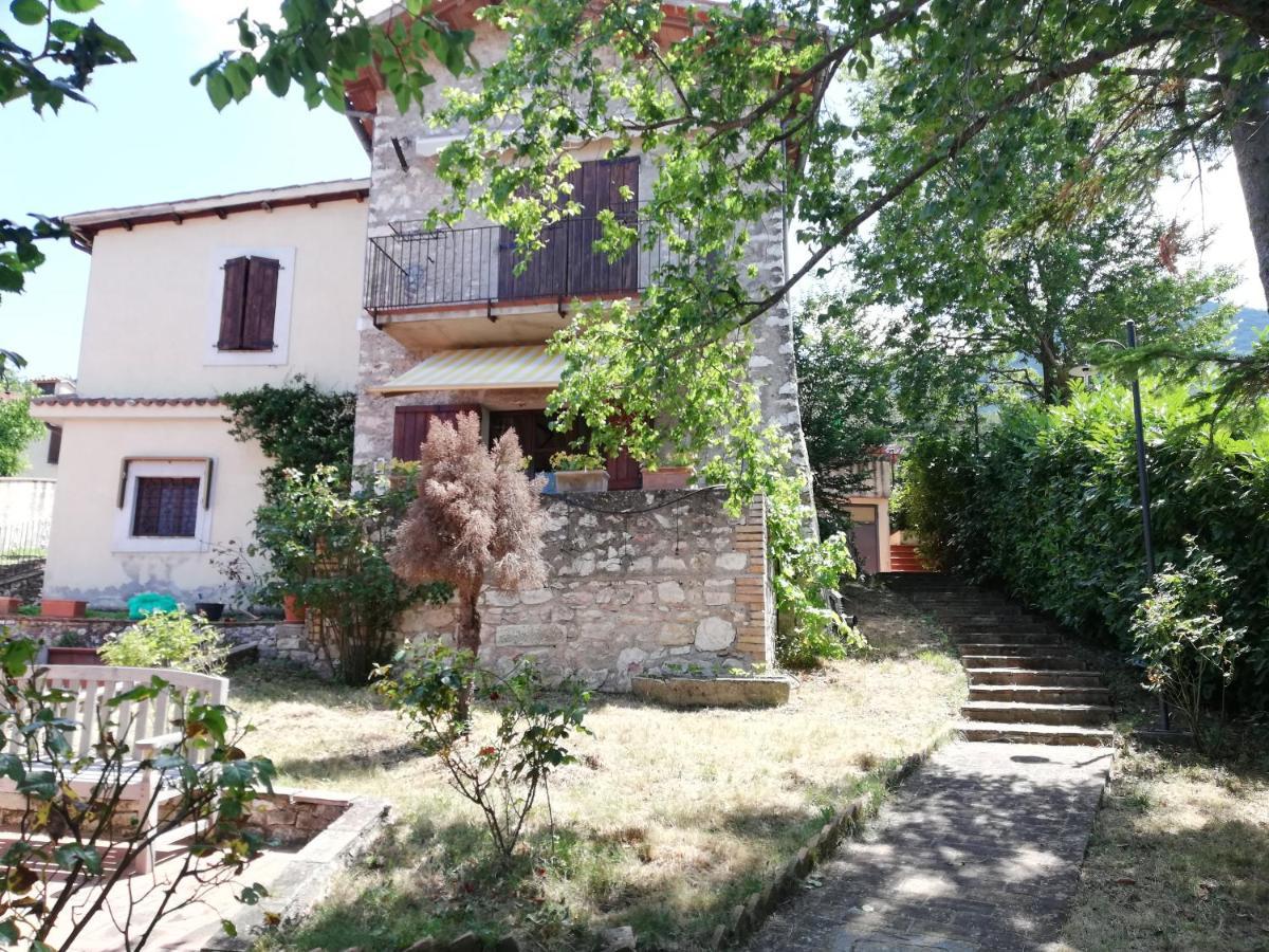 Country House Trevi Umbria Borghetto Vetuliae Santa Maria in Valle Bagian luar foto