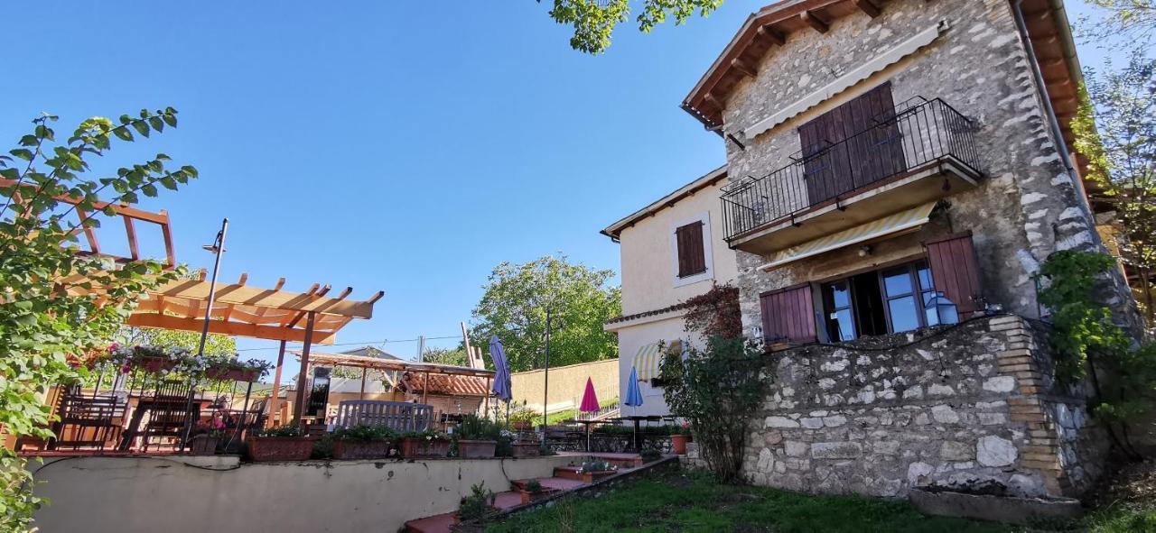 Country House Trevi Umbria Borghetto Vetuliae Santa Maria in Valle Bagian luar foto